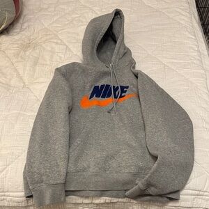 Men’s Nike Hoodie, medium